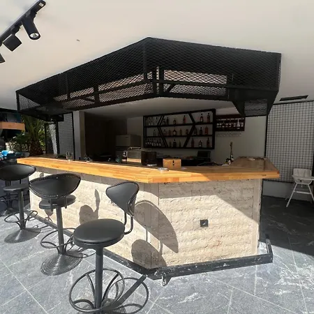 Ege 公寓式酒店 马尔马里斯